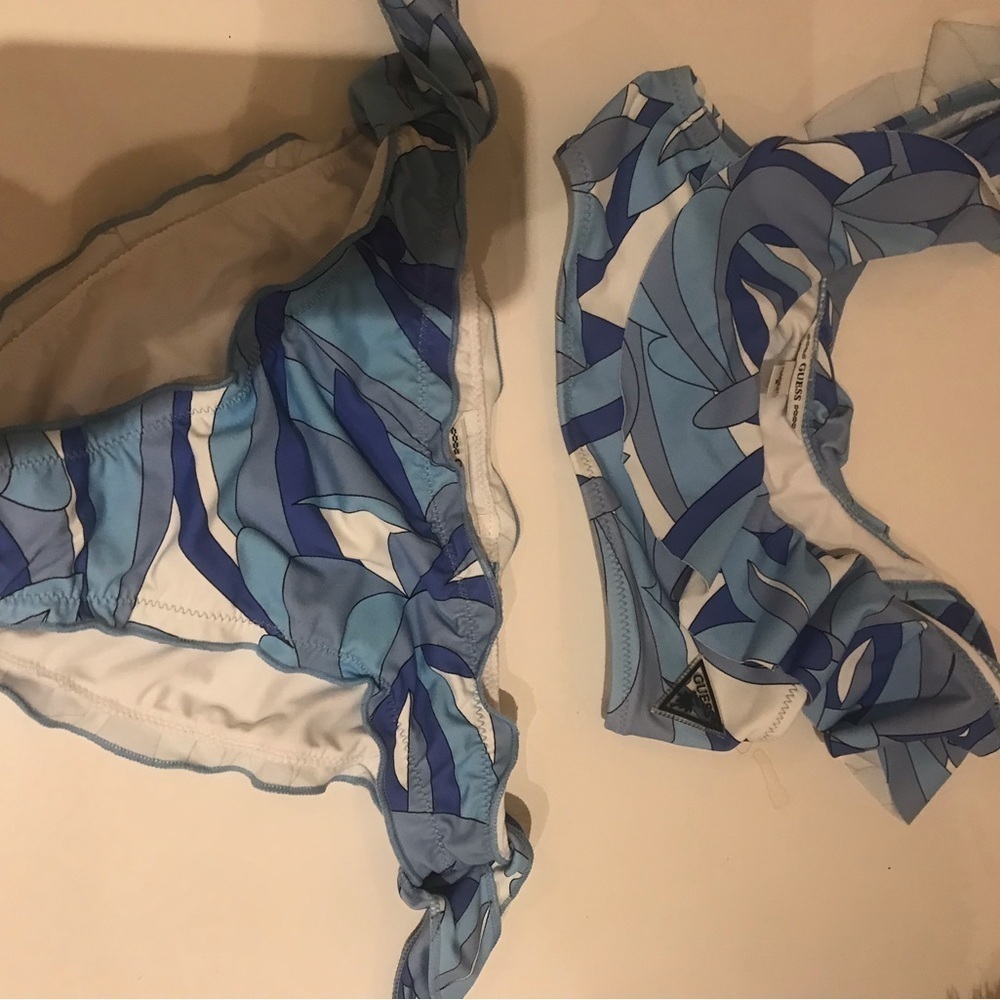 Guess swimming suit nwot​​​​​​